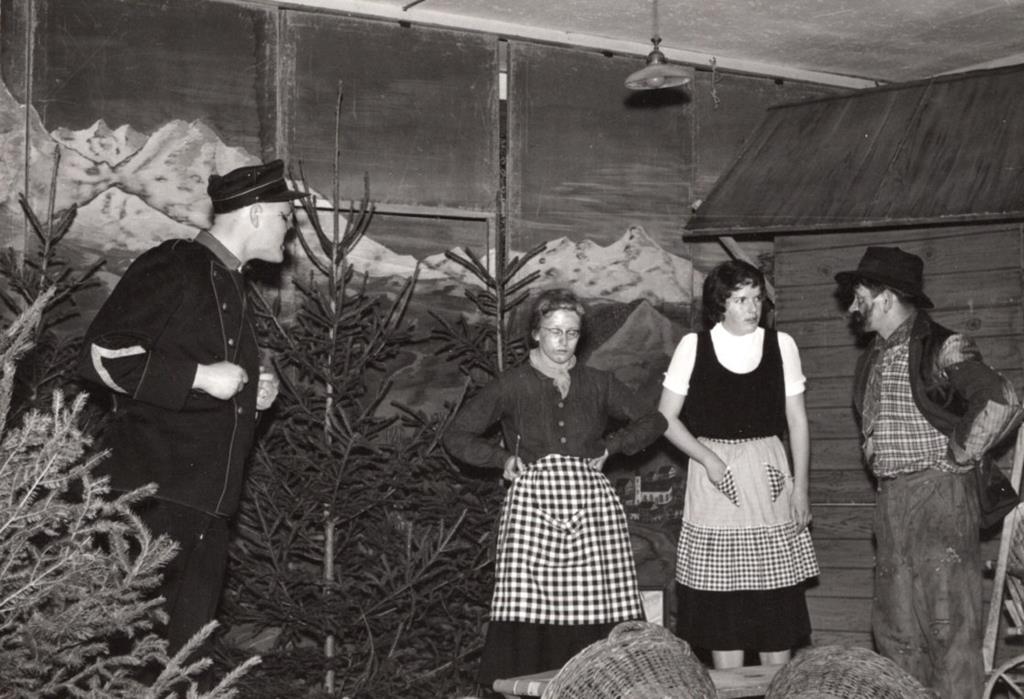 Theaterszene aus "Chorbflicker Rosi"