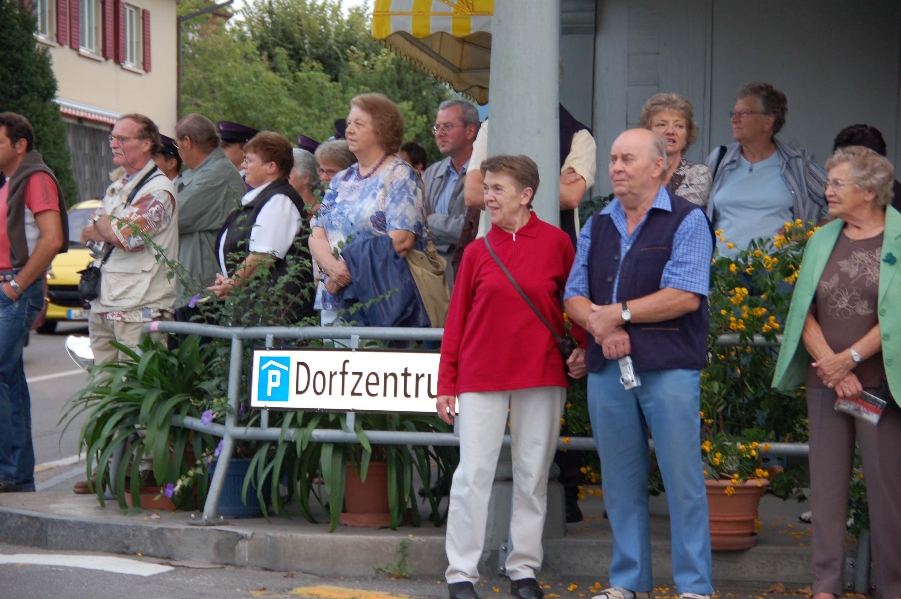 Zuschauer am Strassenrand